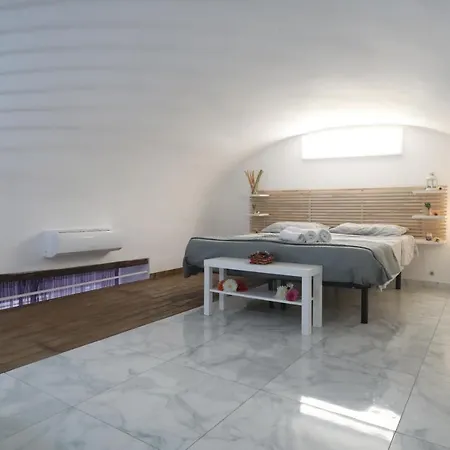 L'antico Borgo Angioino Apartment *
